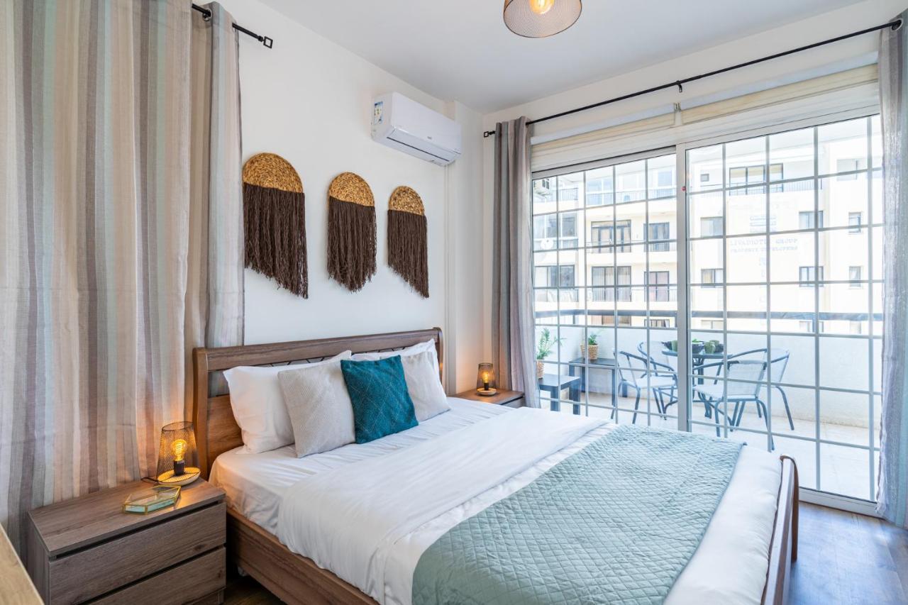 Araminta 2-Bedroom Apartment In Larnaca Eksteriør billede