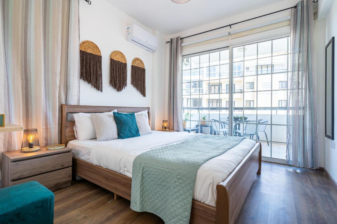 Araminta 2-Bedroom Apartment In Larnaca Eksteriør billede