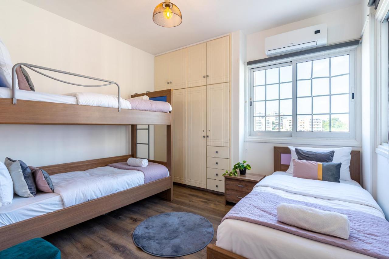 Araminta 2-Bedroom Apartment In Larnaca Eksteriør billede